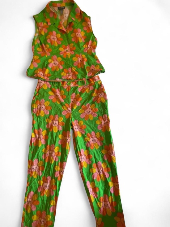 Modcloth Pants - ModCloth flower power psychedelic cat matching pants set